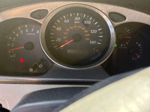 Used 2002 Toyota Highlander 4WD V6 image 9