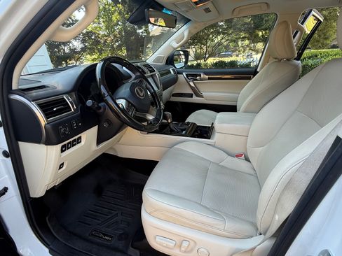 Used 2021 Lexus GX 460 Premium image 17