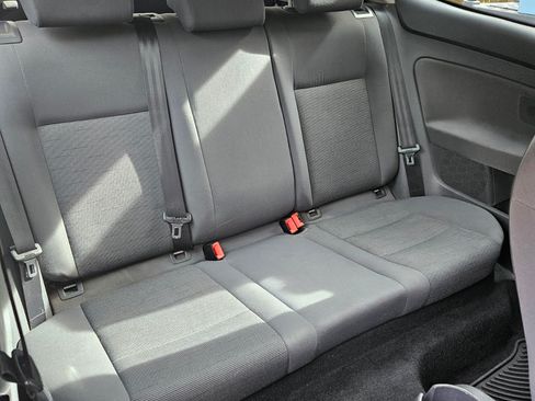 Used 2009 Volkswagen Rabbit S image 11