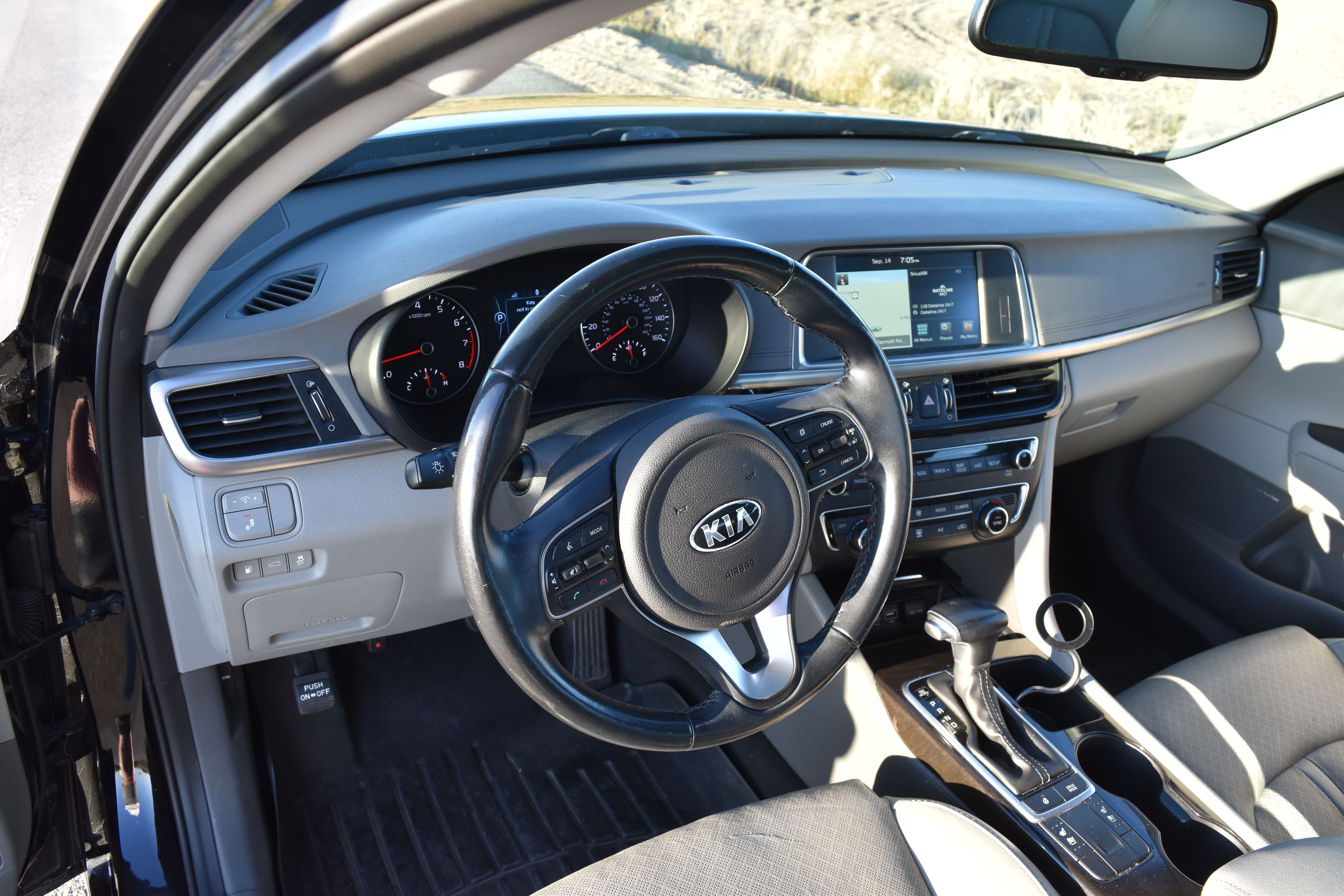 Used 2016 Kia Optima EX w/ Premium Package FWD image 10