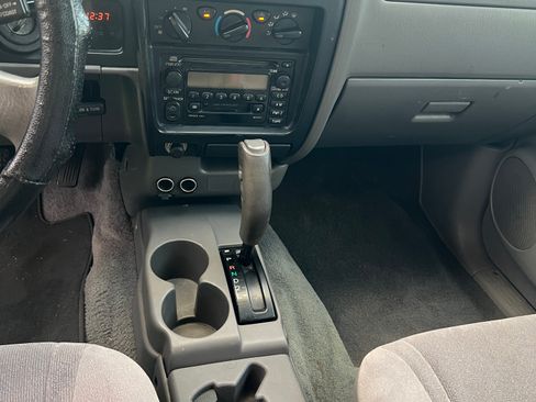 Used 2004 Toyota Tacoma PreRunner image 16