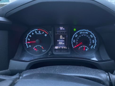 Used 2020 Toyota Tacoma SR w/ SX Package image 11