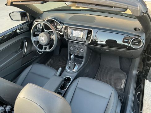 Used 2015 Volkswagen Beetle 1.8T image 12