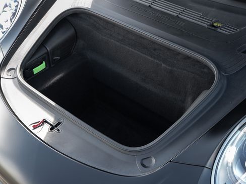 Used 2019 Porsche 911 4 Coupe AWD/4WD image 19