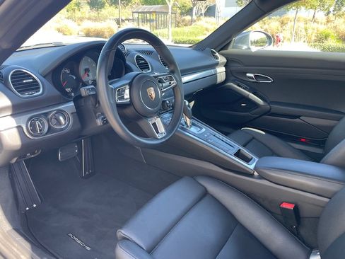 Used 2025 Porsche 718 Cayman S image 13