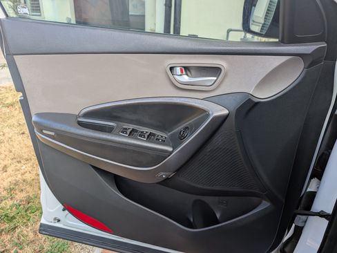 Used 2013 Hyundai Santa Fe Sport image 18