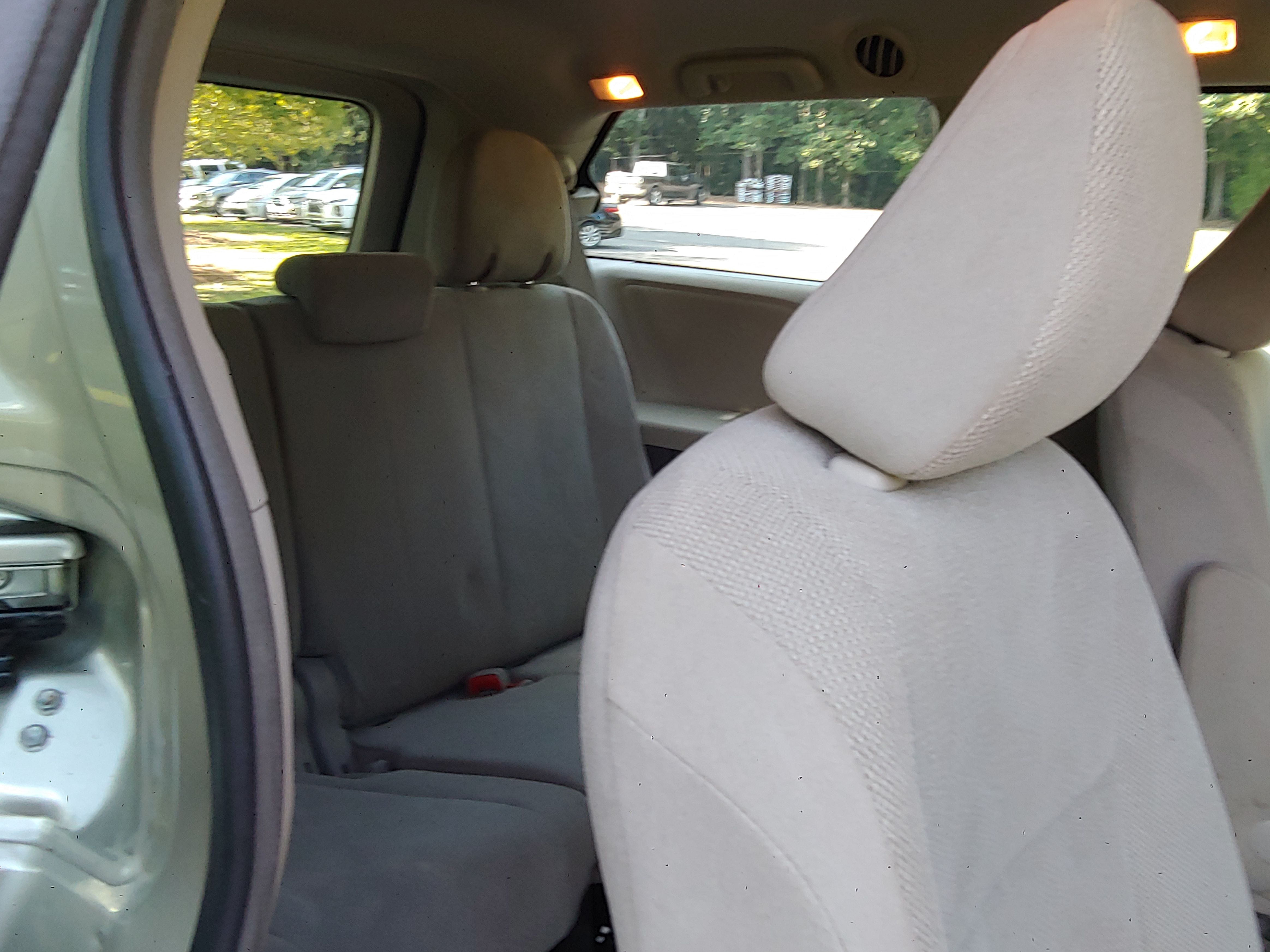 Used 2017 Toyota Sienna L FWD image 23