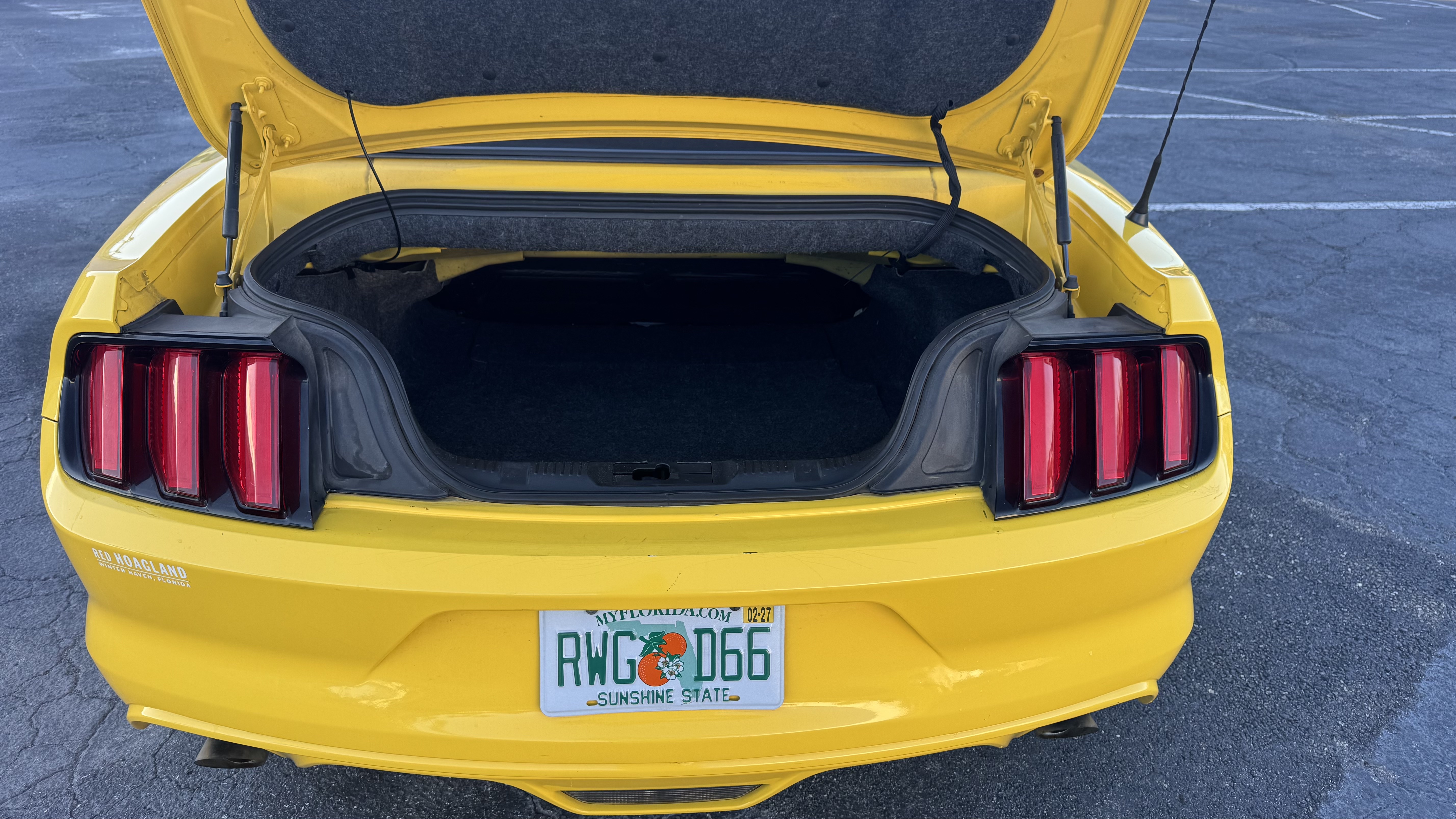 Used 2015 Ford Mustang Convertible RWD image 12