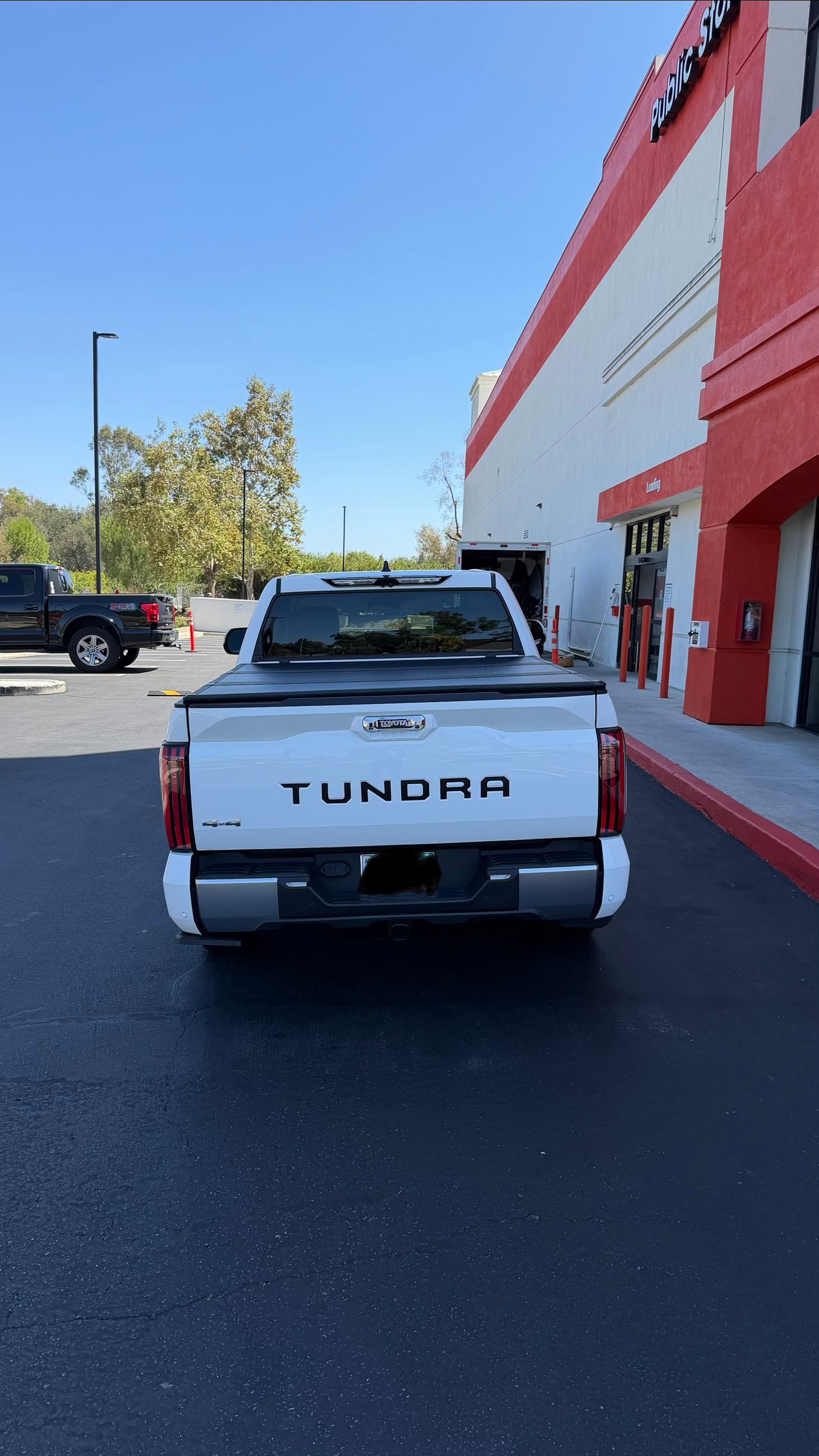 Used 2024 Toyota Tundra Limited AWD/4WD image 6