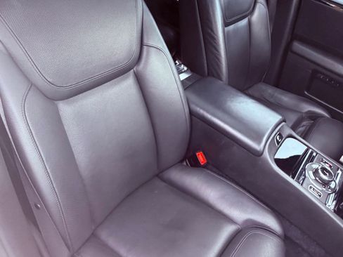 Used 2015 Rolls-Royce Ghost image 16