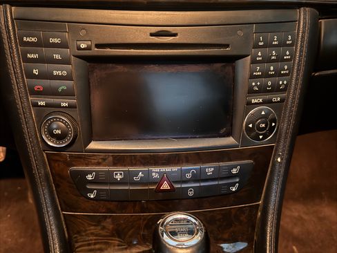 Used 2009 Mercedes-Benz CLS 550 image 11