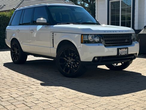 Used 2012 Land Rover Range Rover HSE AWD/4WD image 12