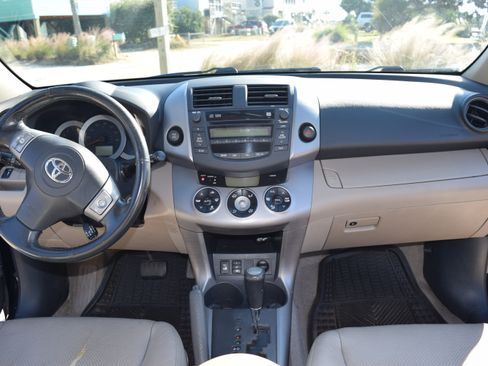 Used 2008 Toyota RAV4 Limited image 8