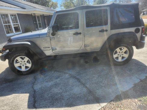 Used 2017 Jeep Wrangler Unlimited Sport w/ Quick Order Package 24S image 4
