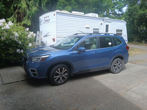 Used 2019 Subaru Forester Limited w/ Popular Package #3 AWD/4WD image 1