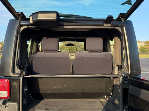 Used 2010 Jeep Wrangler Sport image 5