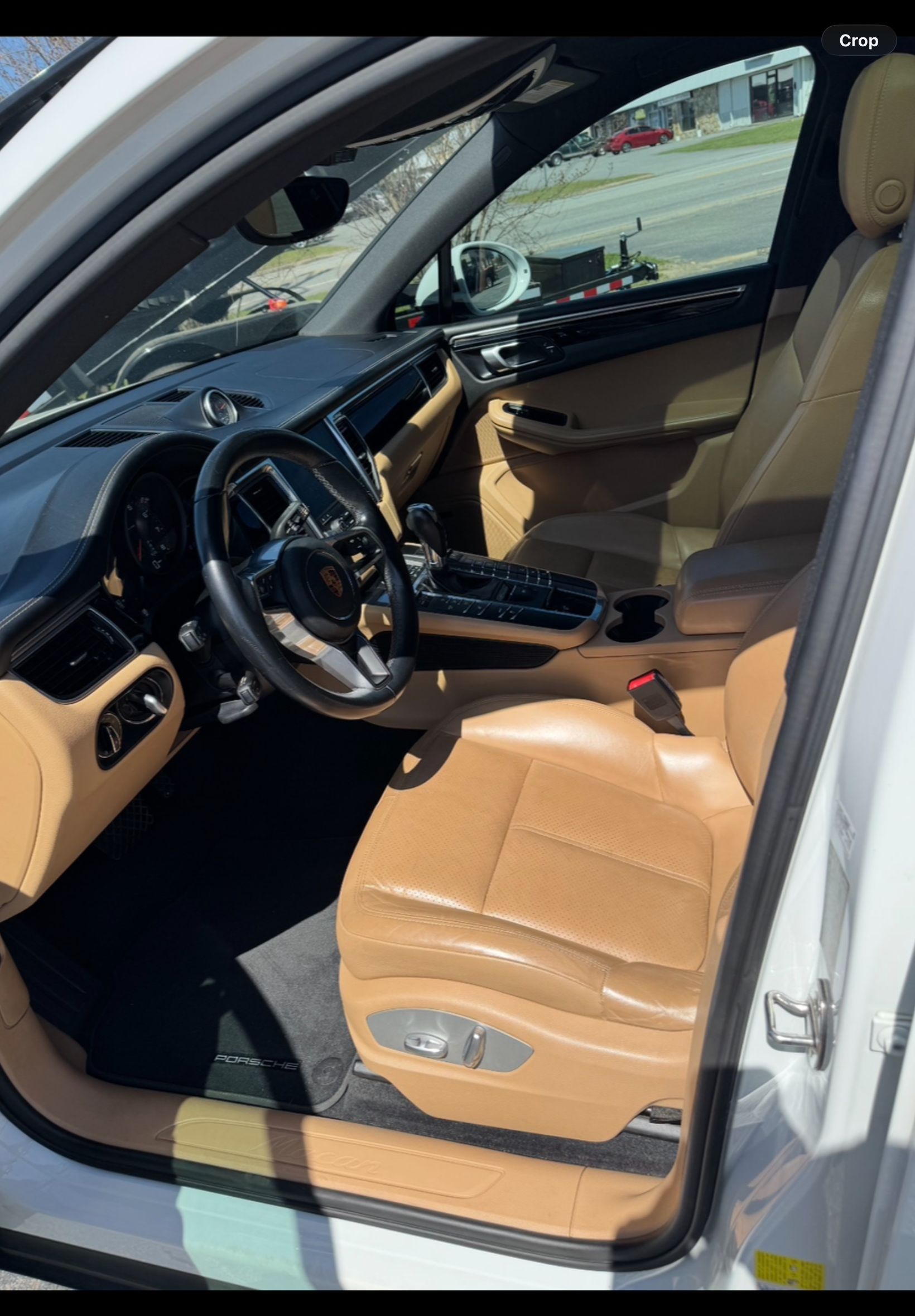 Used 2018 Porsche Macan Sport Edition AWD/4WD image 9