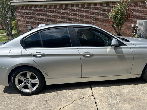 Used 2013 BMW 328i Sedan image 2