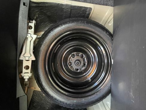 Used 2020 Honda Insight Touring image 19