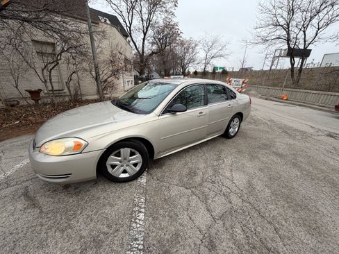 Used 2011 Chevrolet Impala LS image 2