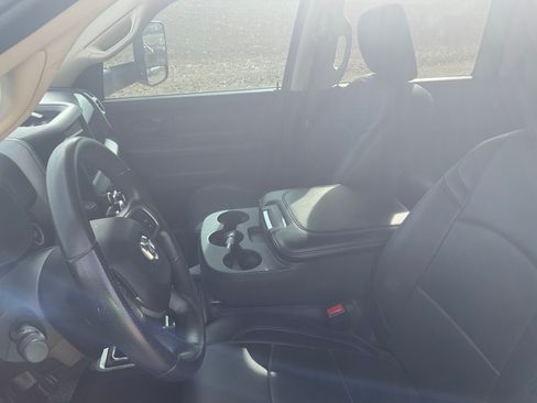 Used 2020 RAM 3500 Tradesman image 9