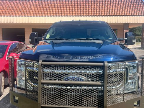 Used 2021 Ford F250 Lariat w/ Lariat Ultimate Package image 5