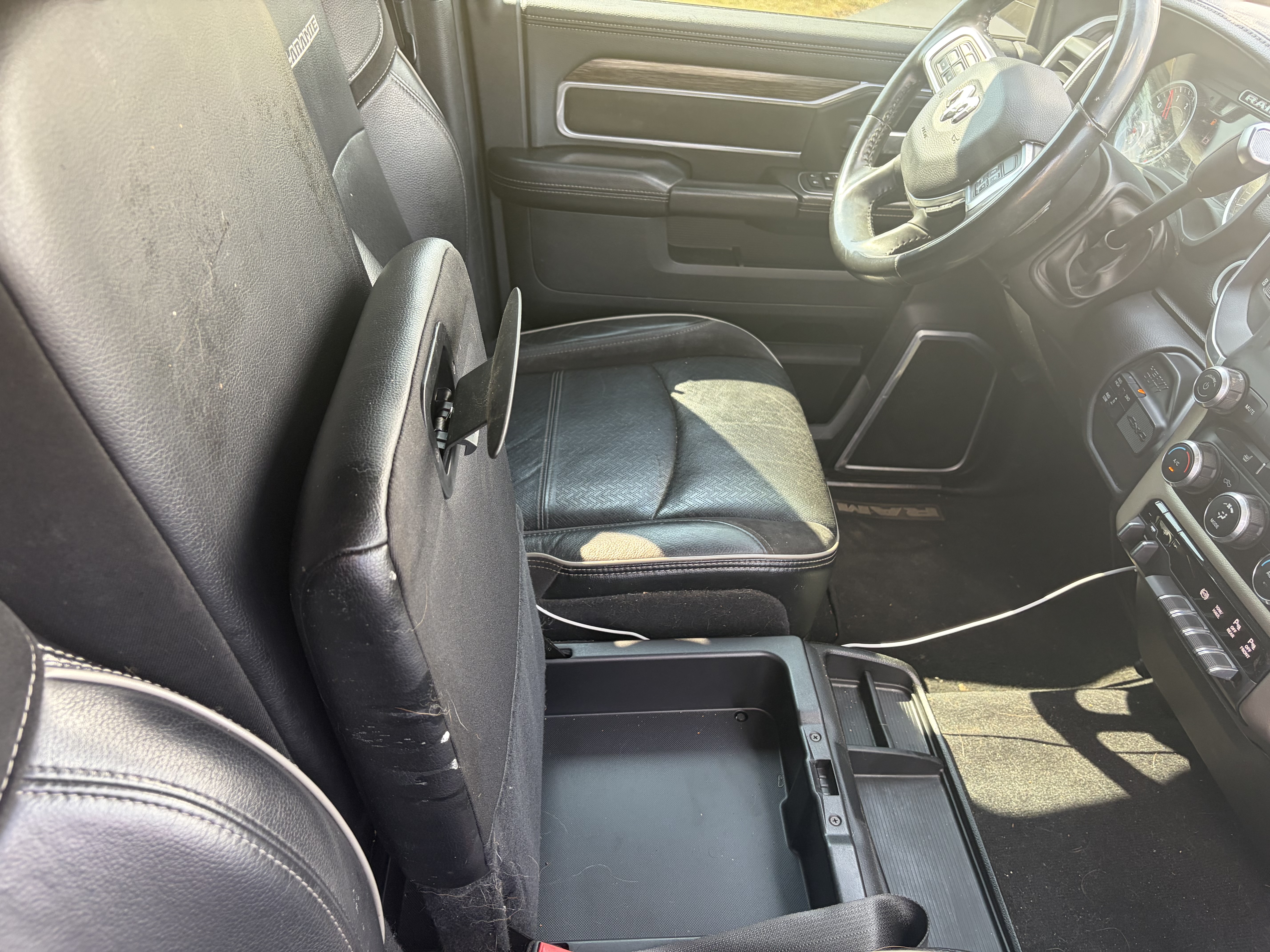 Used 2020 RAM 2500 Laramie AWD/4WD image 9