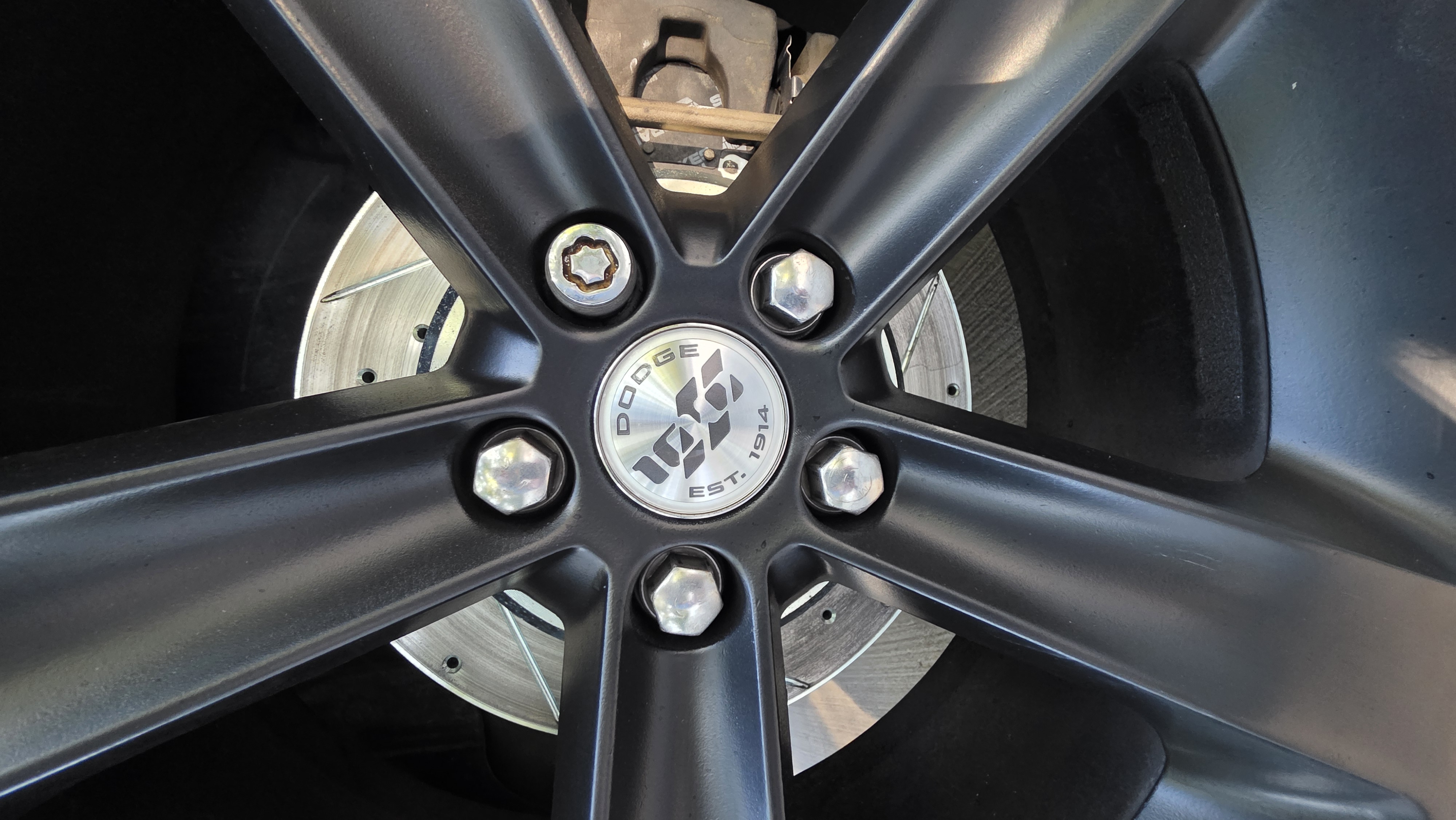 Used 2014 Dodge Challenger SXT RWD image 15