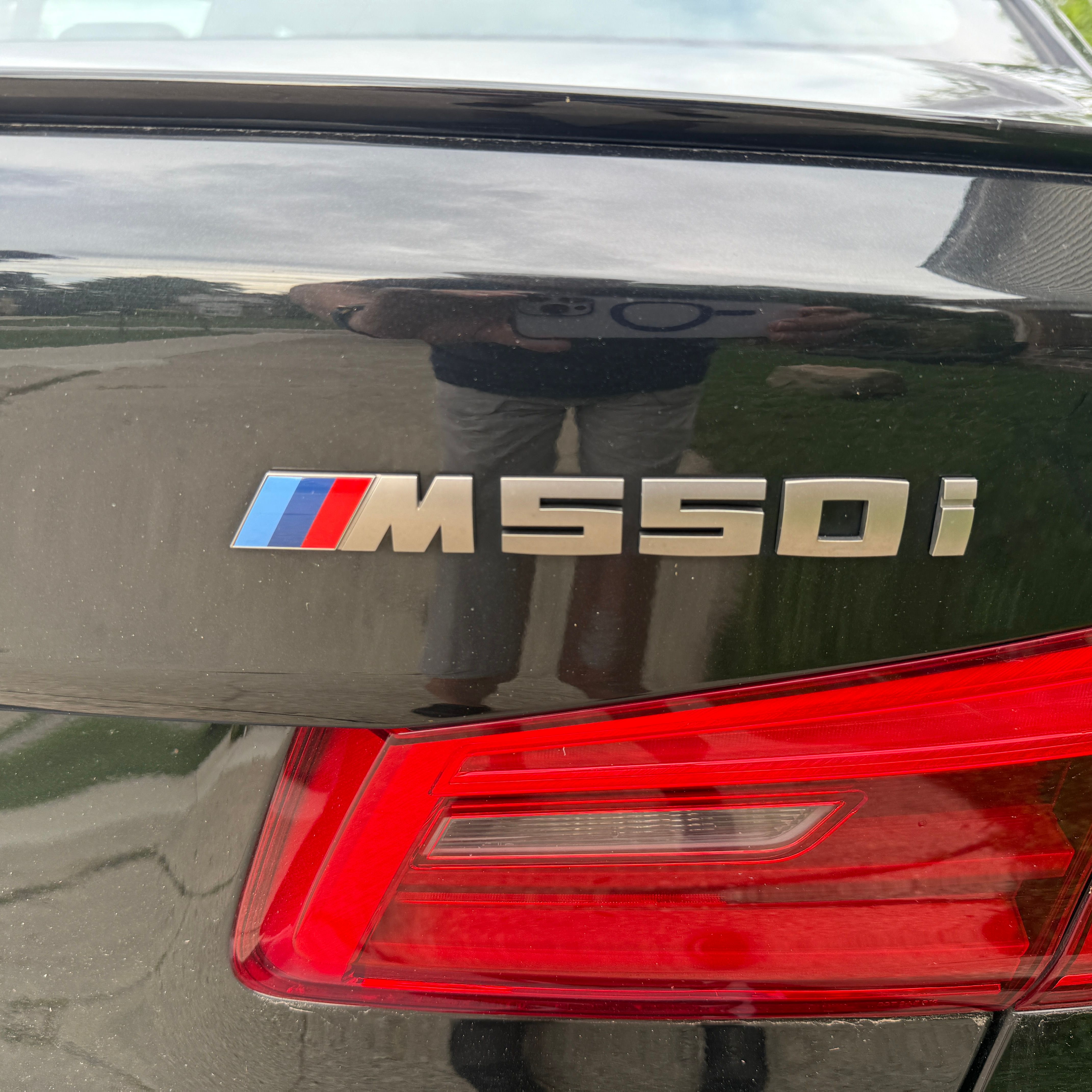 Used 2018 BMW M550i xDrive AWD/4WD image 1