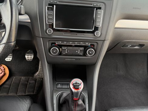 Used 2013 Volkswagen Golf R R Hatchback 4D image 18