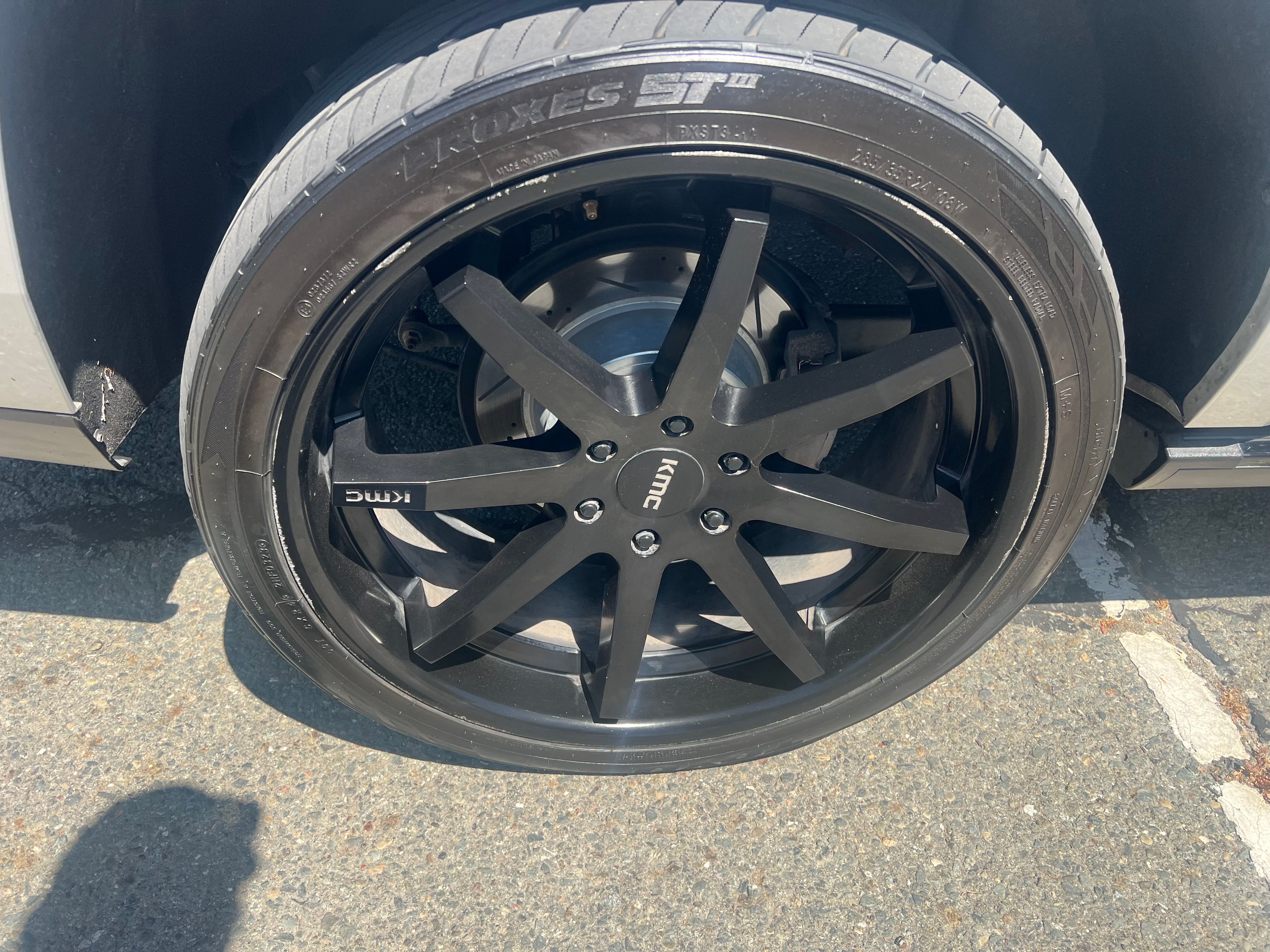 Used 2015 Cadillac Escalade ESV Platinum AWD/4WD image 19
