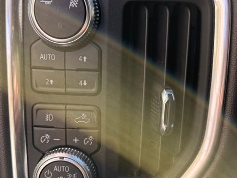 Used 2019 GMC Sierra 1500 SLT w/ SLT Premium Plus Package image 23