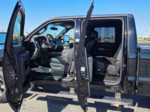 Used 2016 Ford F350 Lariat w/ Lariat Ultimate Package image 8