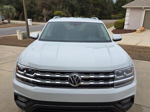 Used 2018 Volkswagen Atlas SE image 2