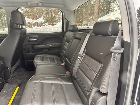 Used 2018 GMC Sierra 2500 Denali w/ Duramax Plus Package image 16