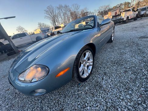 Used 2003 Jaguar XK8 Convertible image 12