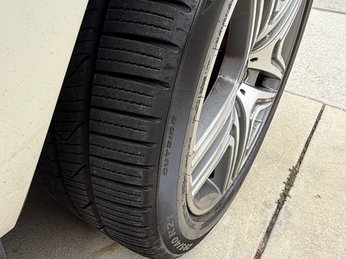 Used 2016 Mercedes-Benz GL 63 AMG 4MATIC image 14