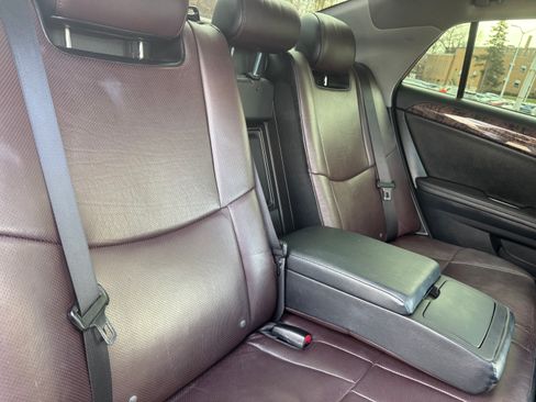 Used 2011 Toyota Avalon Limited image 8