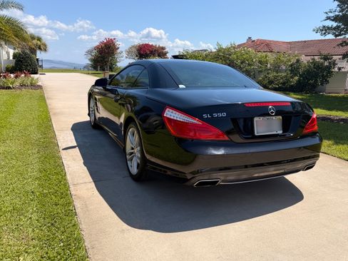 Used 2013 Mercedes-Benz SL 550 image 5