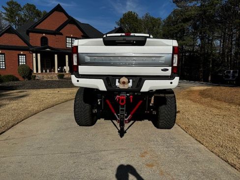 Used 2021 Ford F350 Platinum image 6