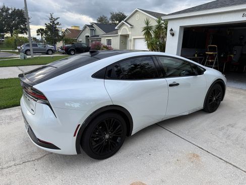 Used 2025 Toyota Prius image 8