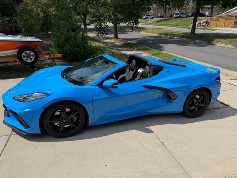 Used 2023 Chevrolet Corvette Stingray Preferred Cpe w/ Z51 Performance Package RWD image 2