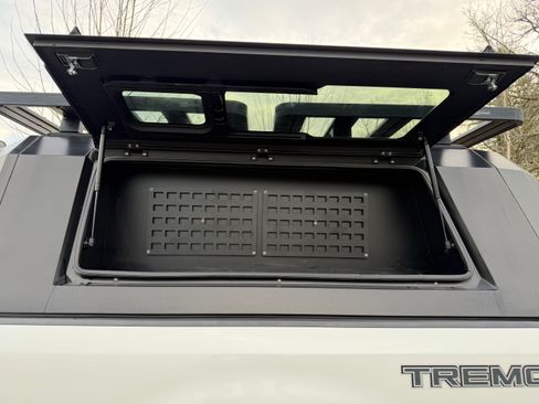 Used 2020 Ford F250 Lariat image 11