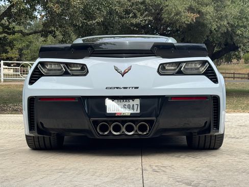 Used 2019 Chevrolet Corvette Z06 w/ Z07 Performance Package image 9