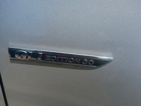 Used 2014 Volkswagen Jetta GLI image 2