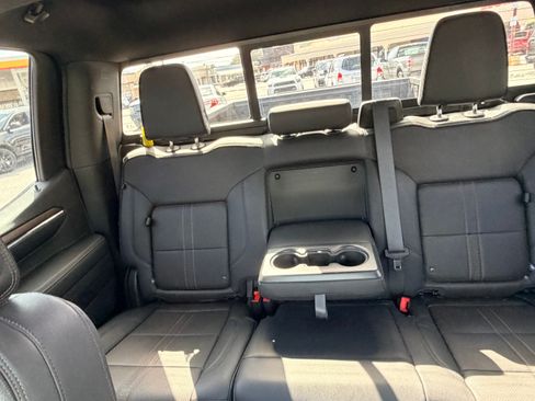 Used 2024 Chevrolet Silverado 1500 High Country w/ Technology Package image 10