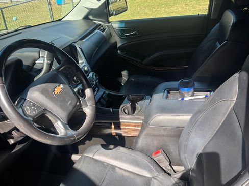 Used 2018 Chevrolet Tahoe LT image 15