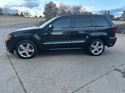 Used 2010 Jeep Grand Cherokee SRT8 w/ SRT Option Group I image 2