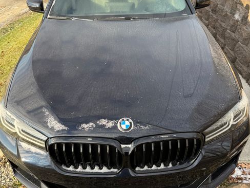 Used 2022 BMW M550i xDrive w/ Dynamic Handling Package image 2