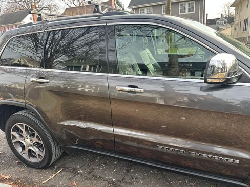 Used 2020 Jeep Grand Cherokee Limited w/ Premium Lighting Group image 15